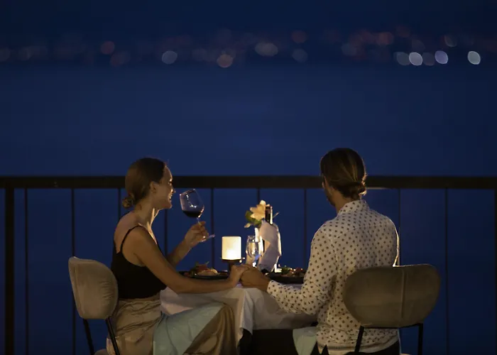 Adiwana Warnakali Resort Toyapakeh