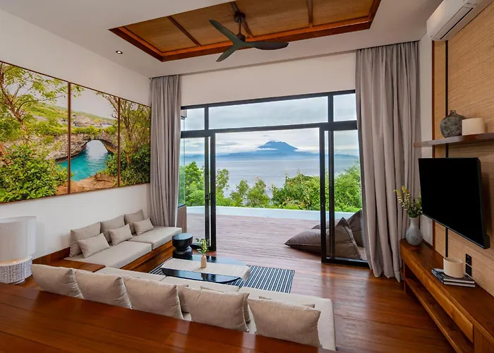 Adiwana Warnakali Resort 4*