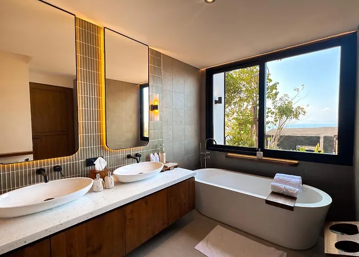 Resort Adiwana Warnakali Toyapakeh